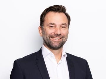 Simon Rüttger - Managing Director Finance